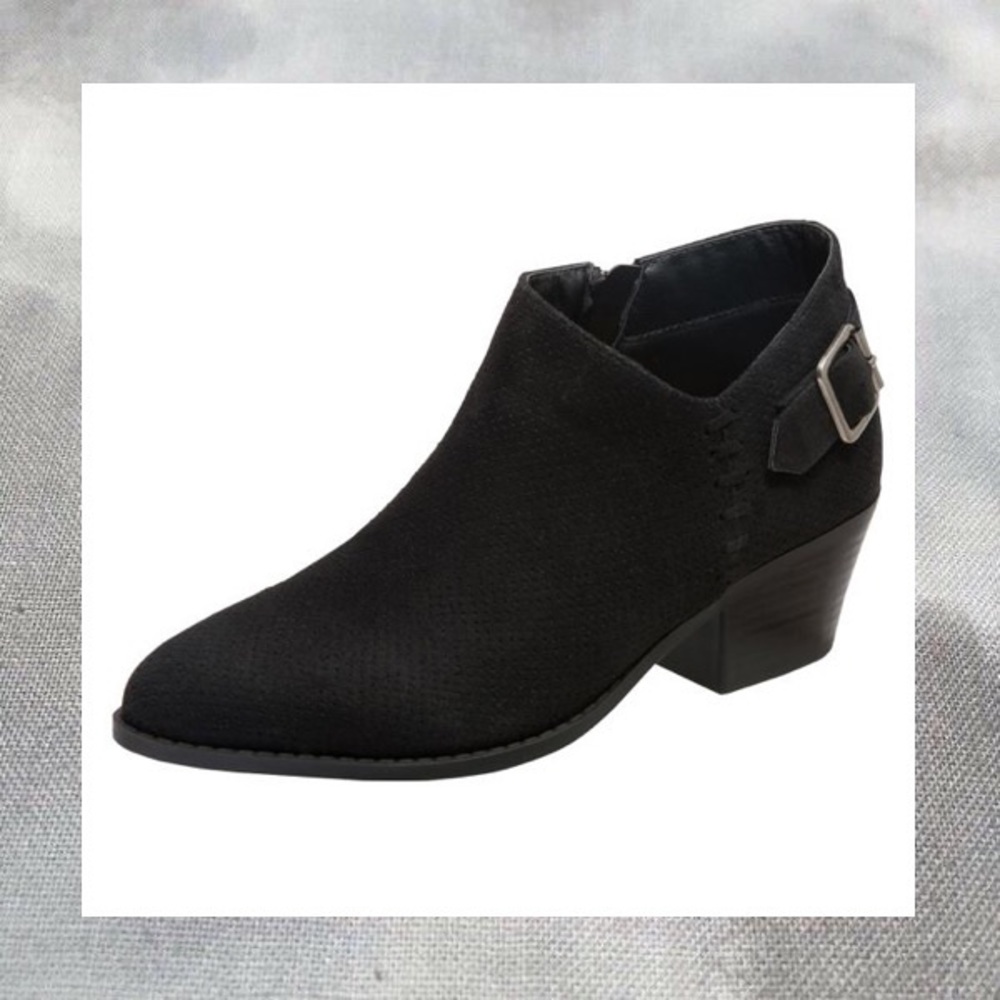 AMERICAN EAGLE michalls faux suede black shooties